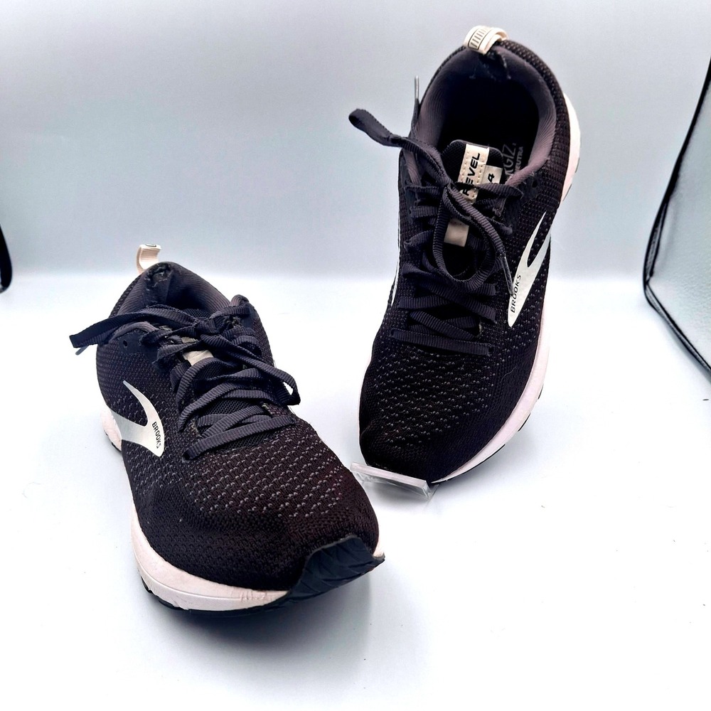 Brooks Revel 4 Women 8 Running Shoes Black White 1203371B063 Athletic Sneakers